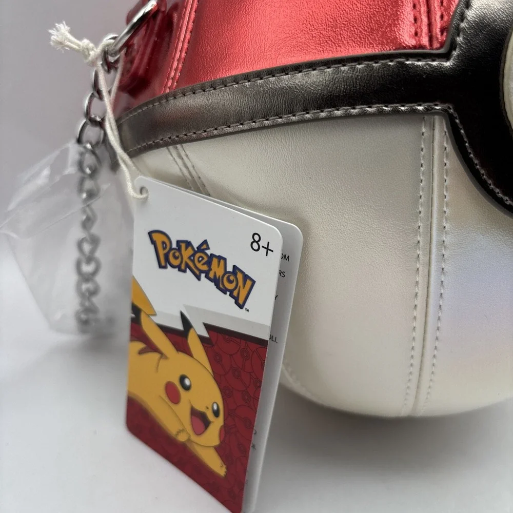 Pokémon‎ Exclusive Pokéball Crossbody Bag